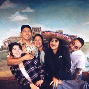 Meet your Posher, Devin